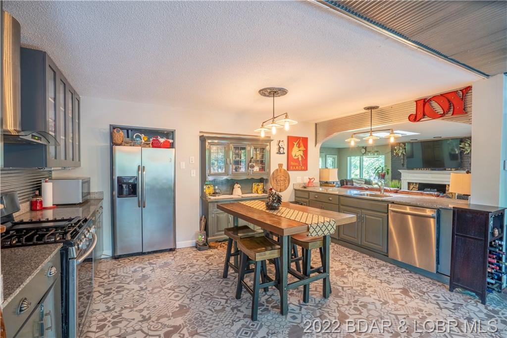 84 Arrowhead Beach Lake Ozark, MO 65049