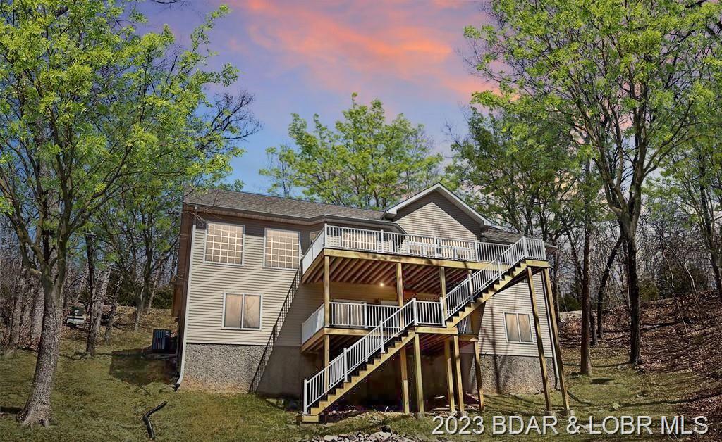 996 Grand Cove Road Sunrise Beach, MO 65079