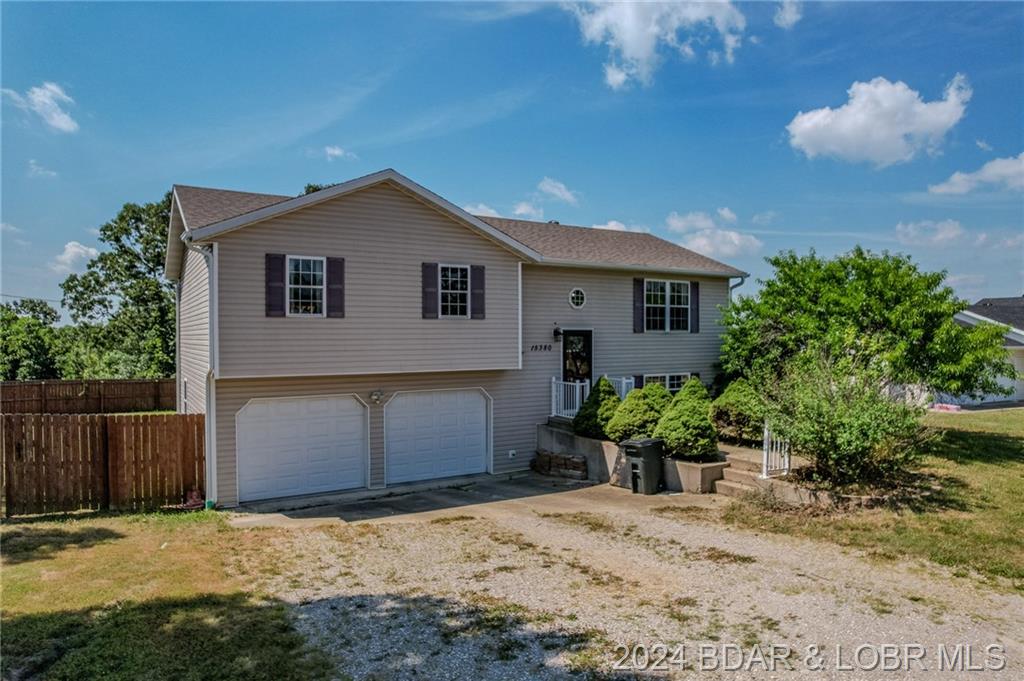 15380 Top Drive Out Of Area (lobr), MO 65584-3760