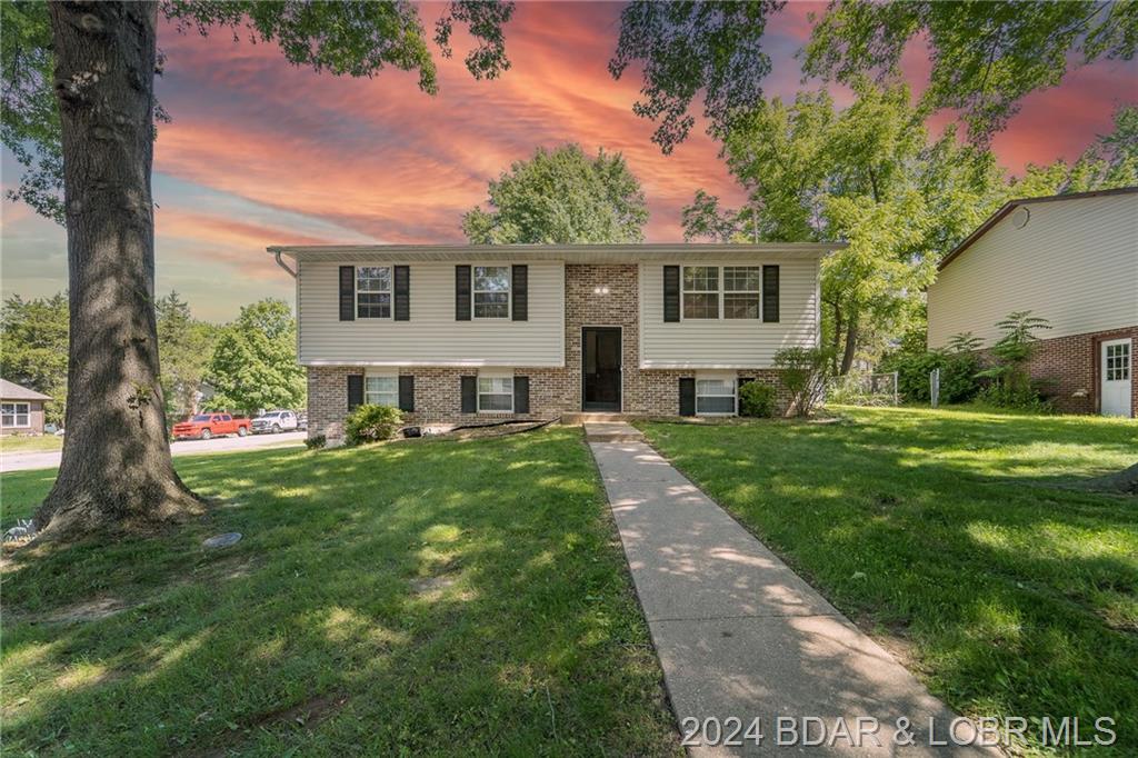 5428 Bret Court Jefferson City, MO 65101