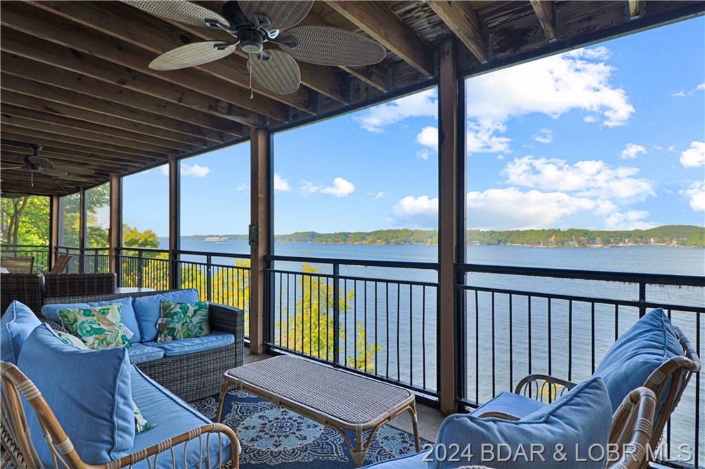 138 Falls Point Drive Unit 2a Lake Ozark, MO 65049