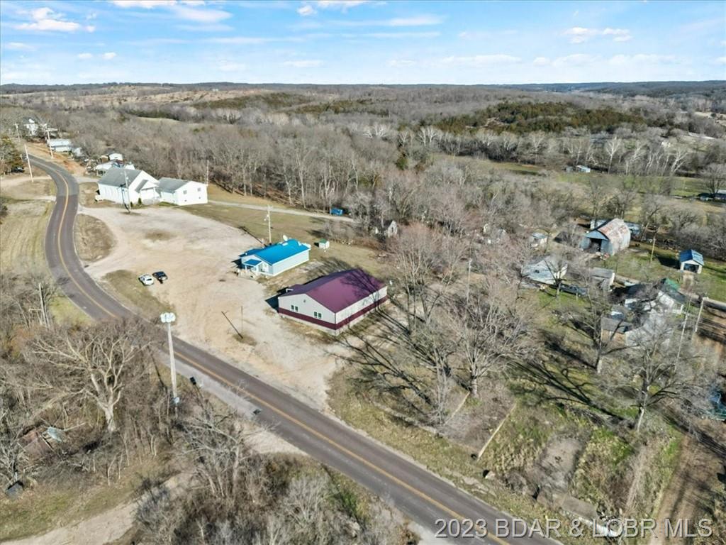 865 Hwy C Brumley, MO 65017