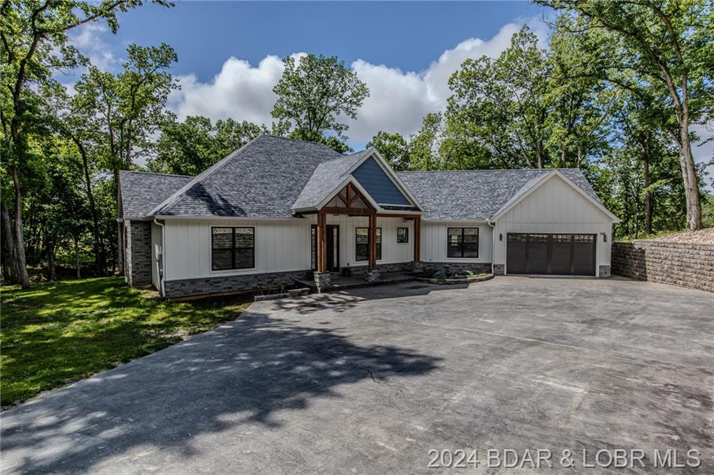 398 Hogan Drive Lake Ozark, MO 65049