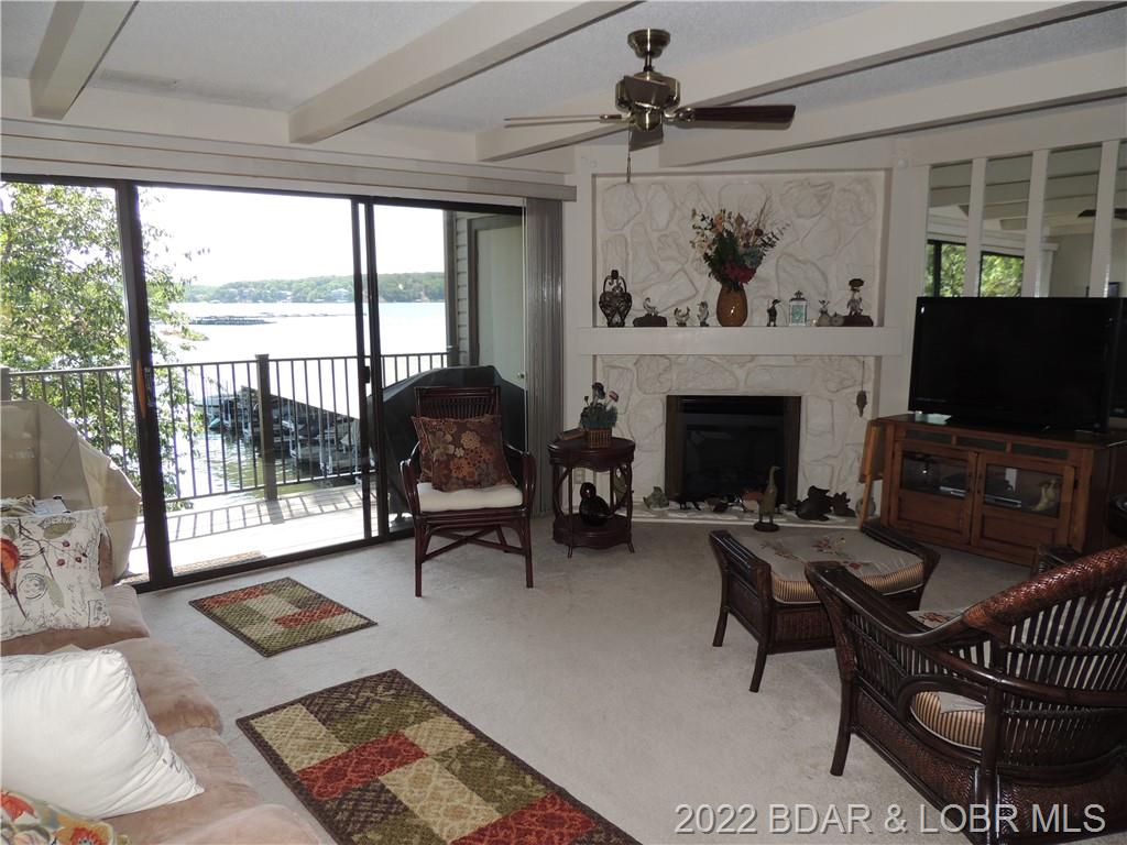 115 Circle Edge 1a Lake Ozark, MO 65049