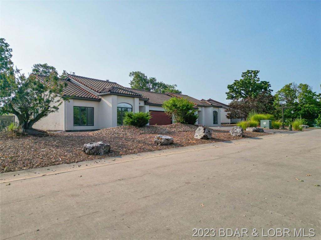 408 Racquet Club Drive Lake Ozark, MO 65049