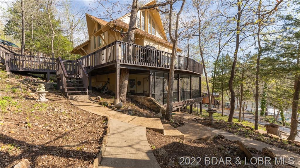 296 Walkers Cay Osage Beach, MO 65065