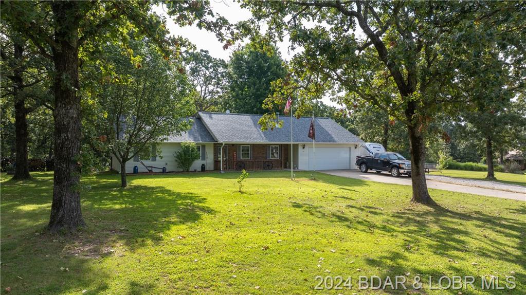 98 S. Oak Meadows Drive Camdenton, MO 65020