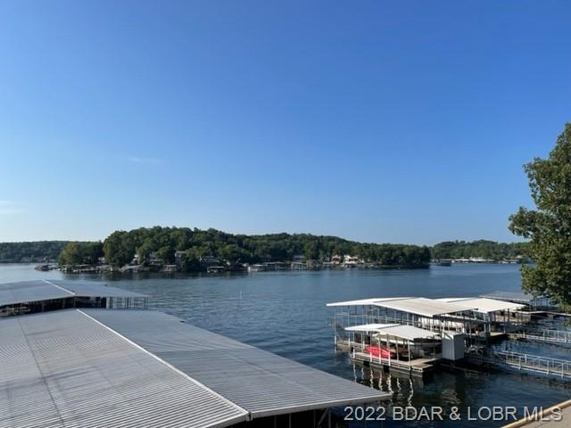 112 Aqua Fin Drive Unit 3b Lake Ozark, MO 65049-7030