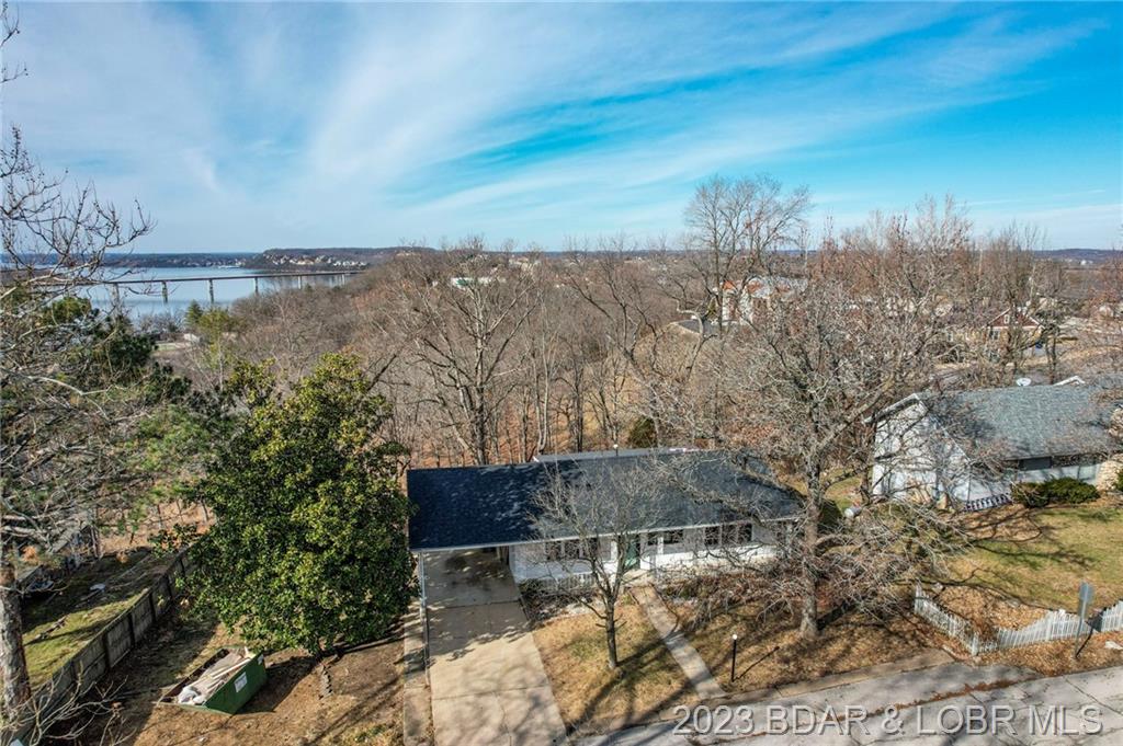 5 Arrowhead Beach Road Lake Ozark, MO 65049