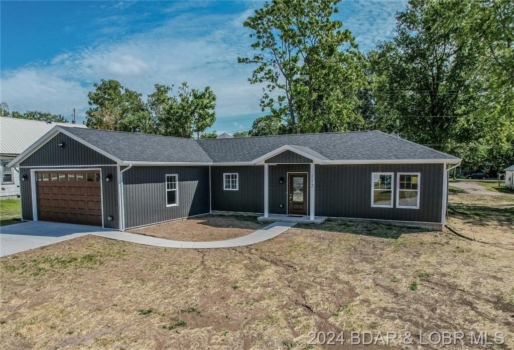 112 N Leeds Avenue Eldon, MO 65026