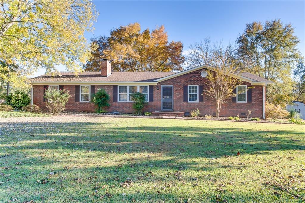 301 Hickory Drive Easley, SC 29640