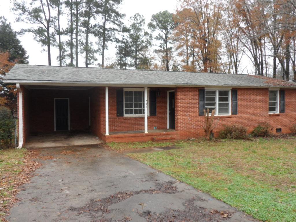 734 Woodmont Circle Anderson, SC 29624