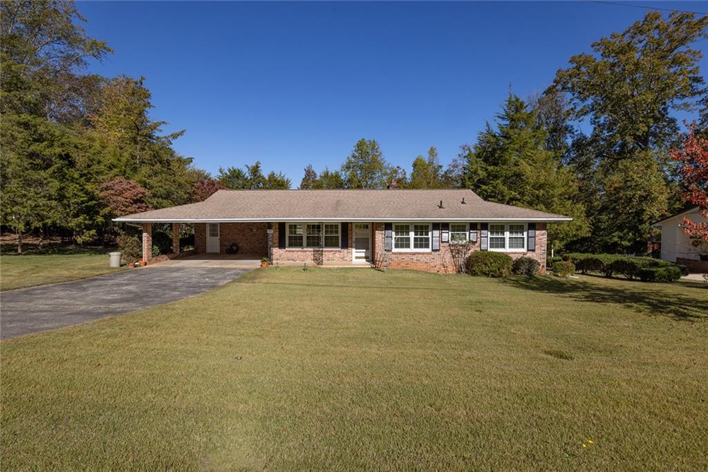 309 Woodland Drive Seneca, SC 29678