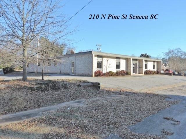 210 Pine Street Seneca, SC 29678