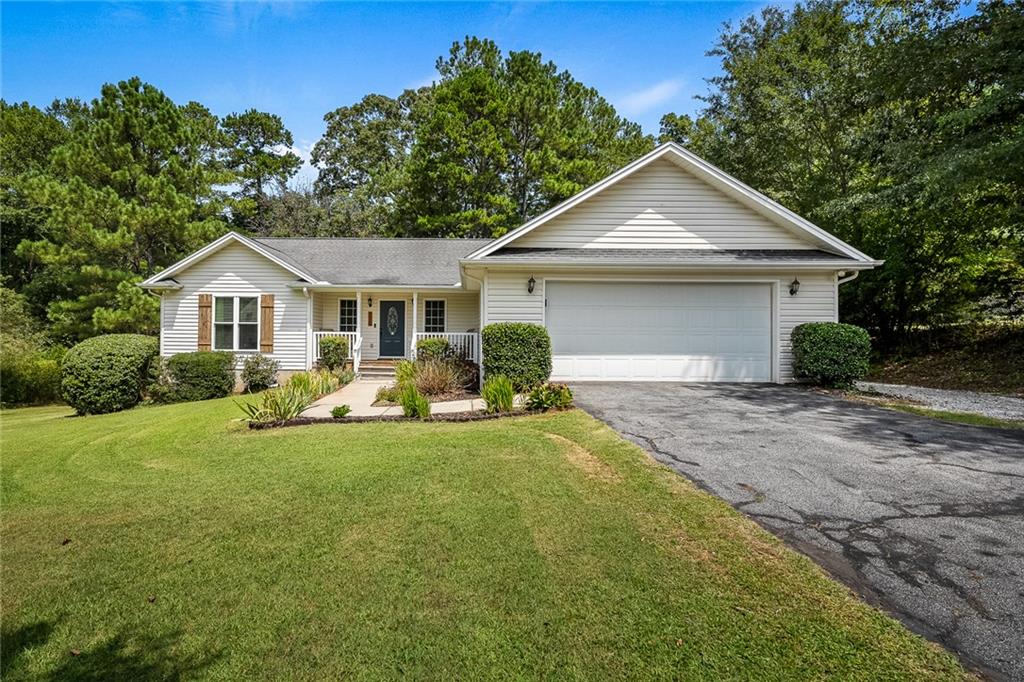 110 Lyndsey Point Seneca, SC 29672