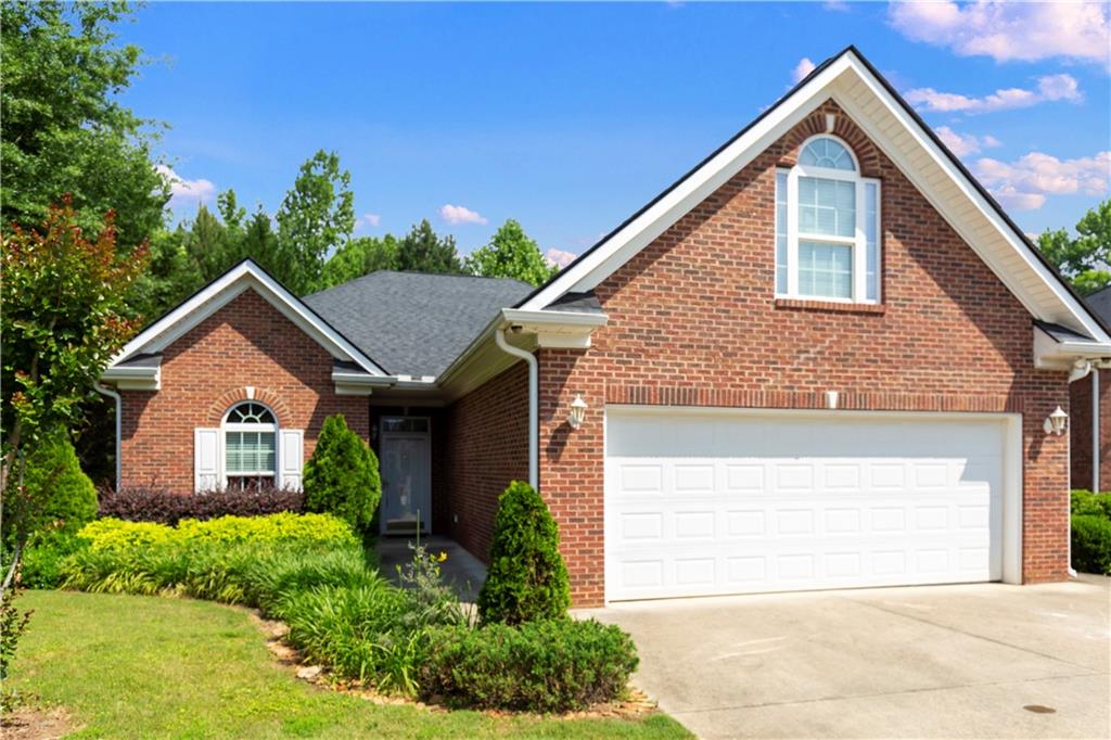 324 Canterbury Lane Seneca, SC 29672