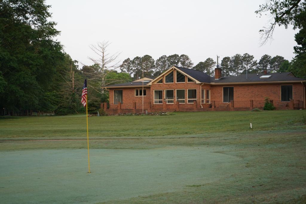 194 Golf View Drive Hartwell, GA 30643