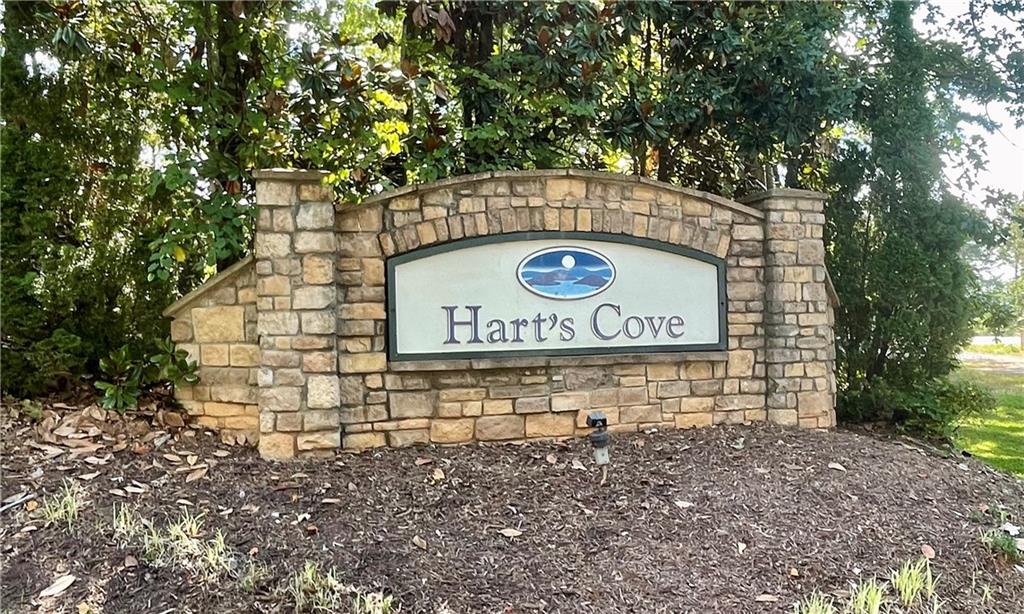 702 Harts Cove Way Seneca, SC 29678