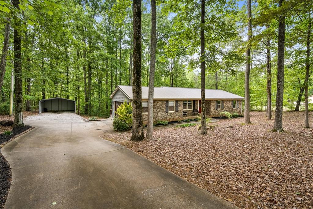 275 Mountain Springs Road West Union, SC 29696
