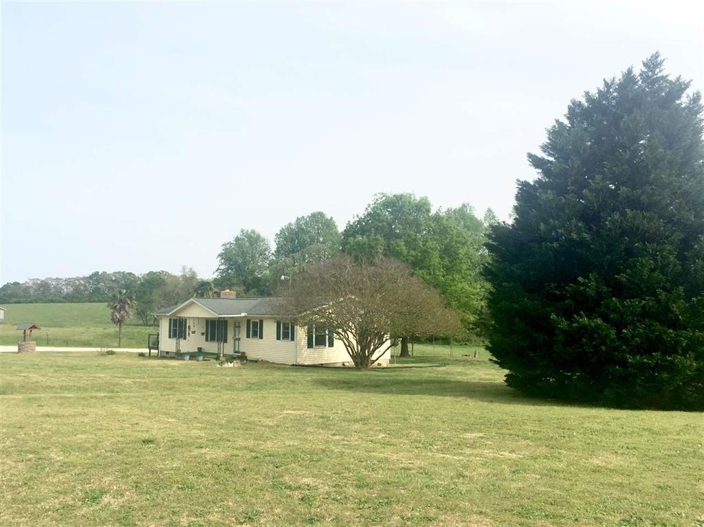 1733 Hwy 243 Townville, SC 29689