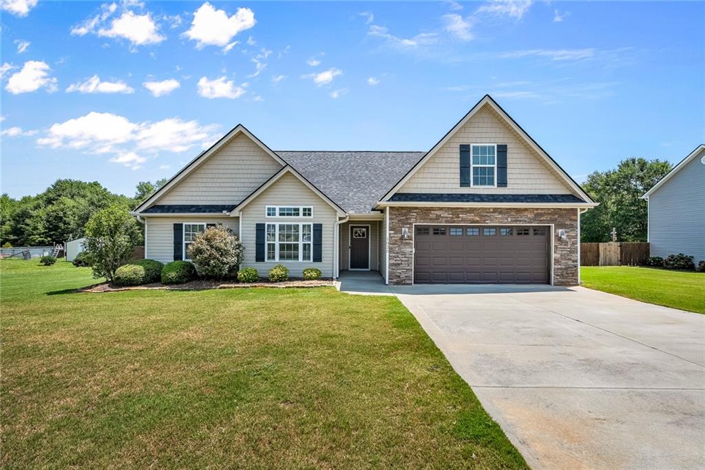 1025 Stoneham Circle Anderson, SC 29626