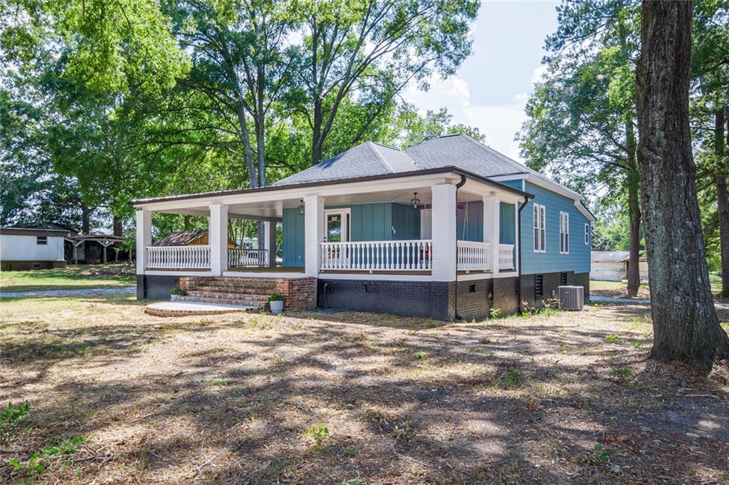 207 Hamilton Street Iva, SC 29655