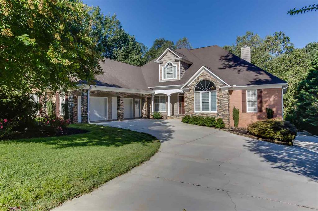 6 Claymore Court Greer, SC 29650