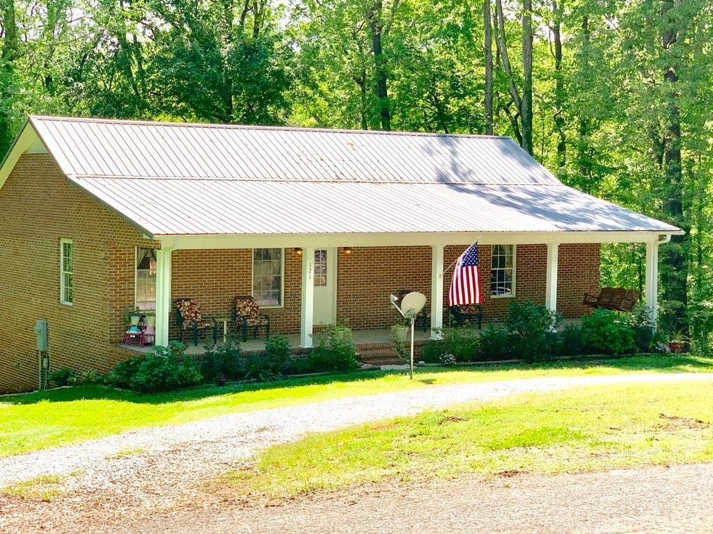 121 Meredith Lake Road Townville, SC 29689
