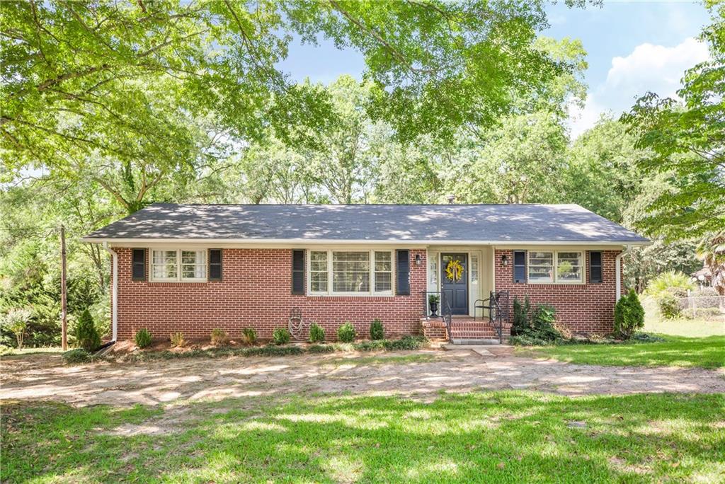 445 Wood Street Central, SC 29630