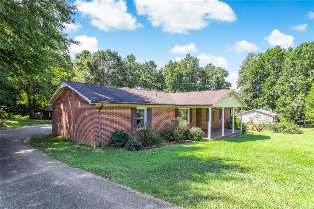 581 Red Hill Road Pickens, SC 29671