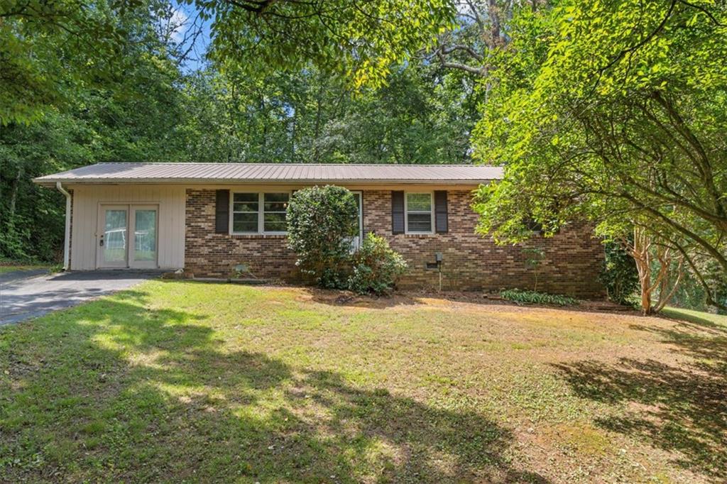 215 Shannon Forest Drive Westminster, SC 29693